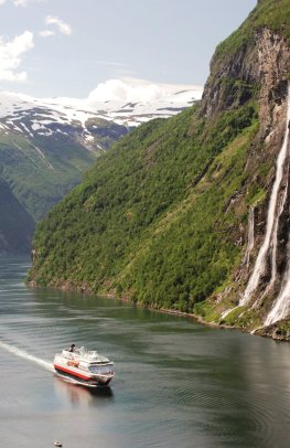 Fjords & Hurtigruten