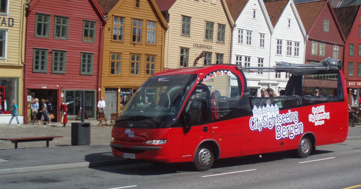 Hopon/hopoff bus tour in Bergen / Authentic Scandinavia