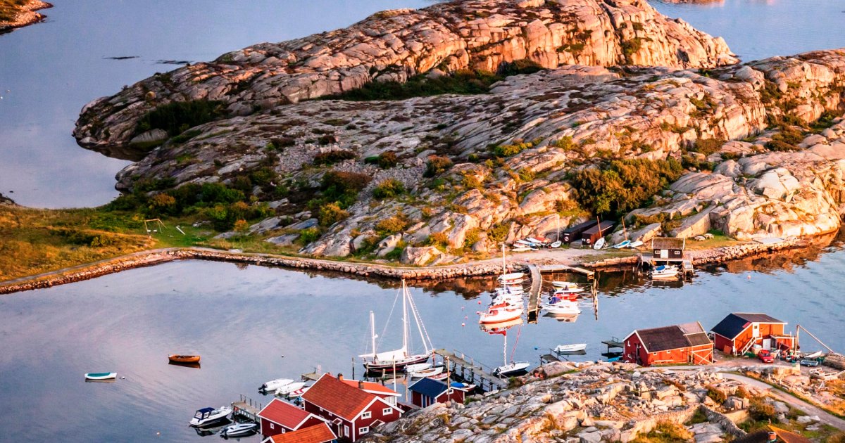 Stockholm Archipelago tour by boat / Authentic Scandinavia