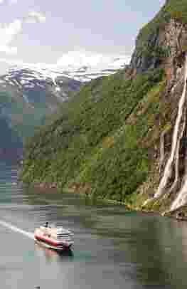 Fjords & Hurtigruten